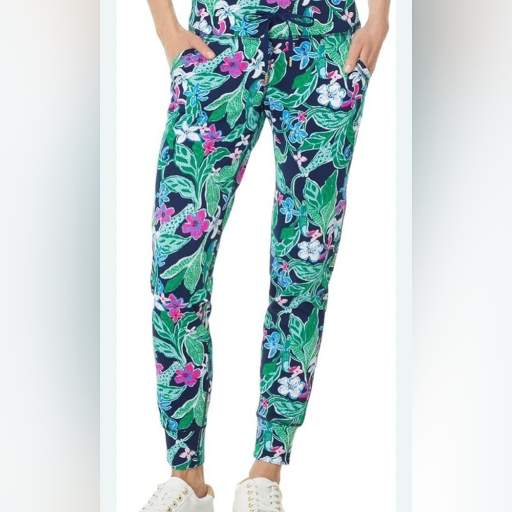 Lilly Pulitzer Women's Multi Untamed Island Mid Rise Jogger UPF 50+ Sz L